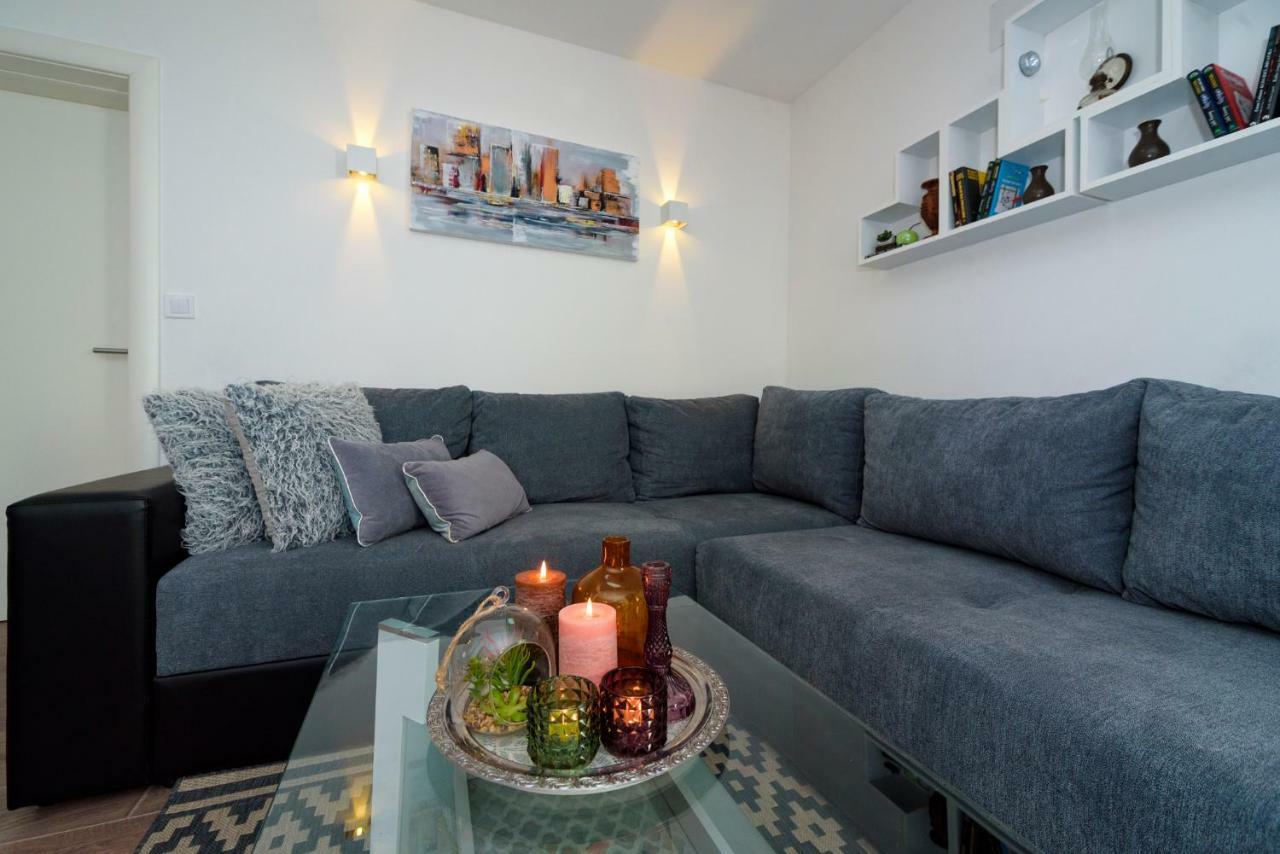 Apartments Magli Kaštela 外观 照片