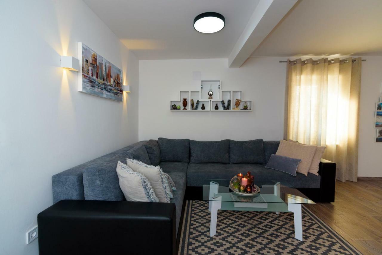 Apartments Magli Kaštela 外观 照片